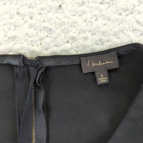 Aritzia T Babaton Black Mock Neck 3/4 Sleeve Split Back Top Women's Size Small - Picture 4 of 9